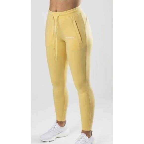 New ~ ALPHALETE  ~ Yellow Essential Core Jogger Size XXL Loungewear - Picture 1 of 9